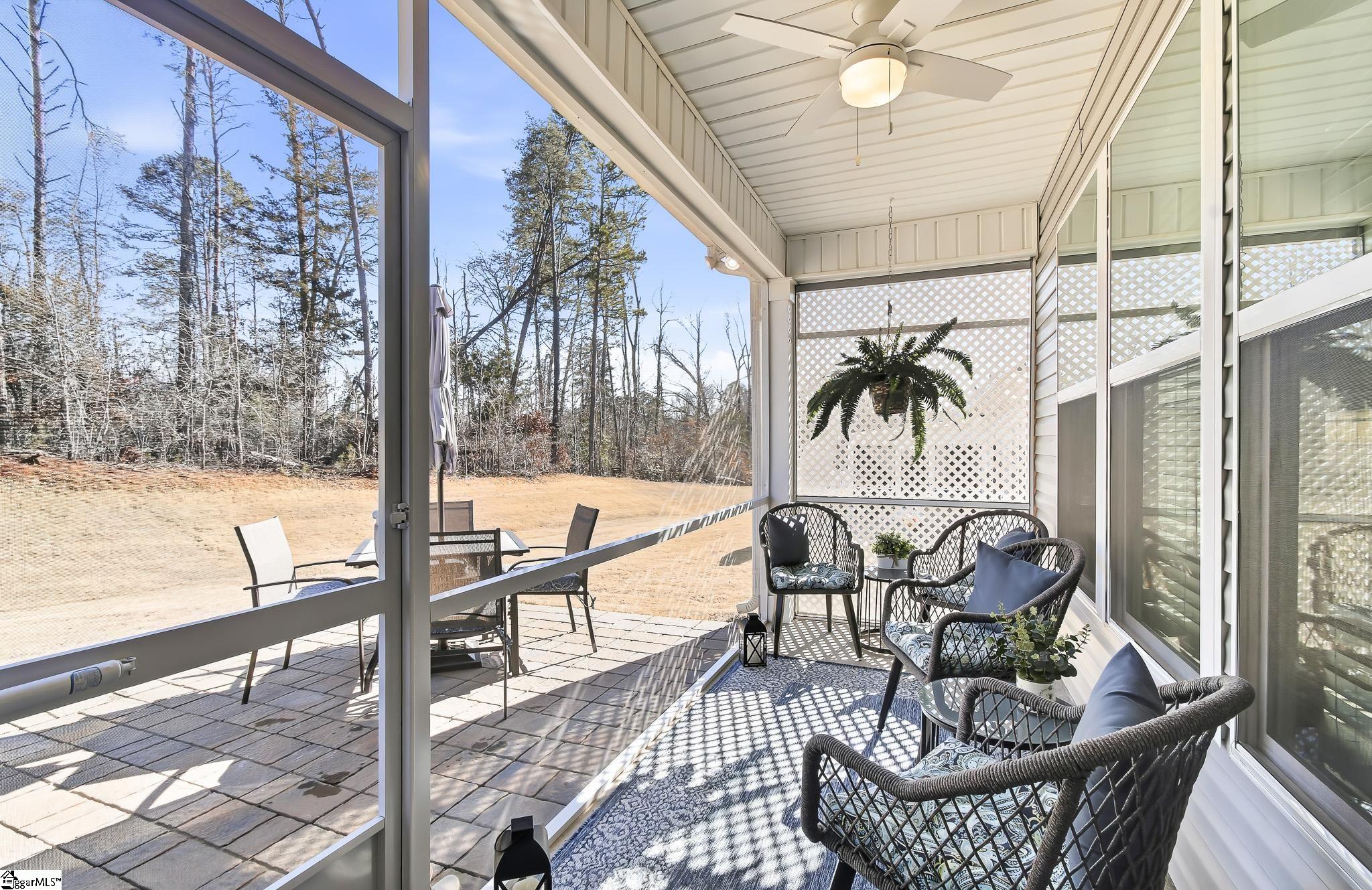 656 Clairbrook Court Greer, SC 29651 - Photo 6 of 40