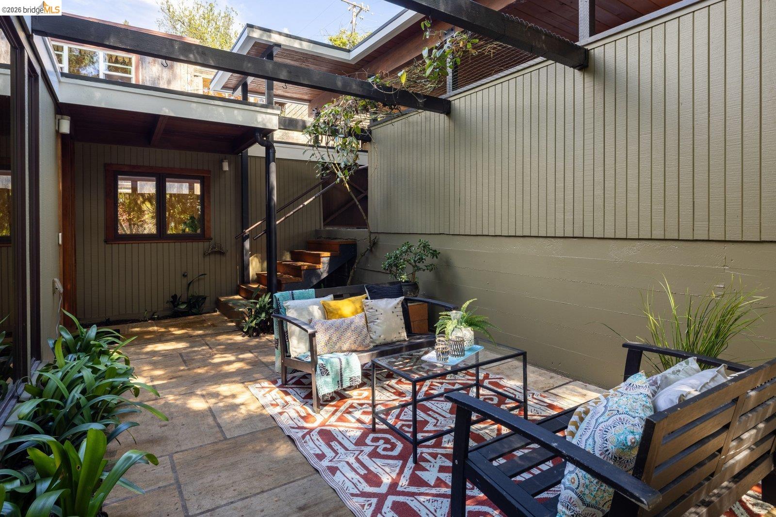 46 Senior Avenue Berkeley, CA 94708 - Photo 4 of 48 Gallery Image 4