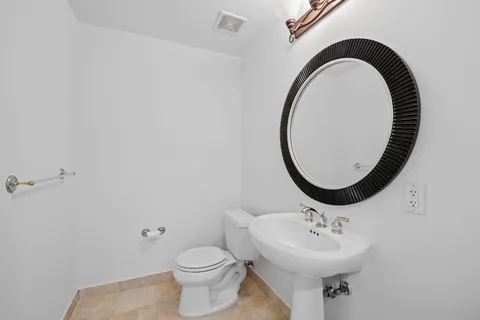 $975,000 | Undisclosed Address, Fort Lauderdale, FL 33316