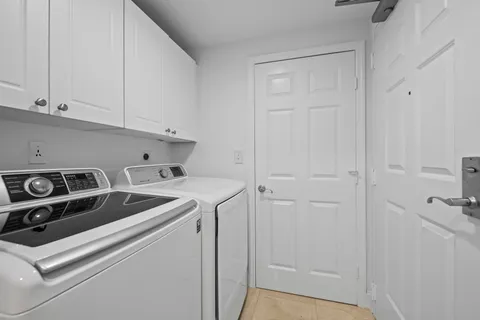 $975,000 | Undisclosed Address, Fort Lauderdale, FL 33316