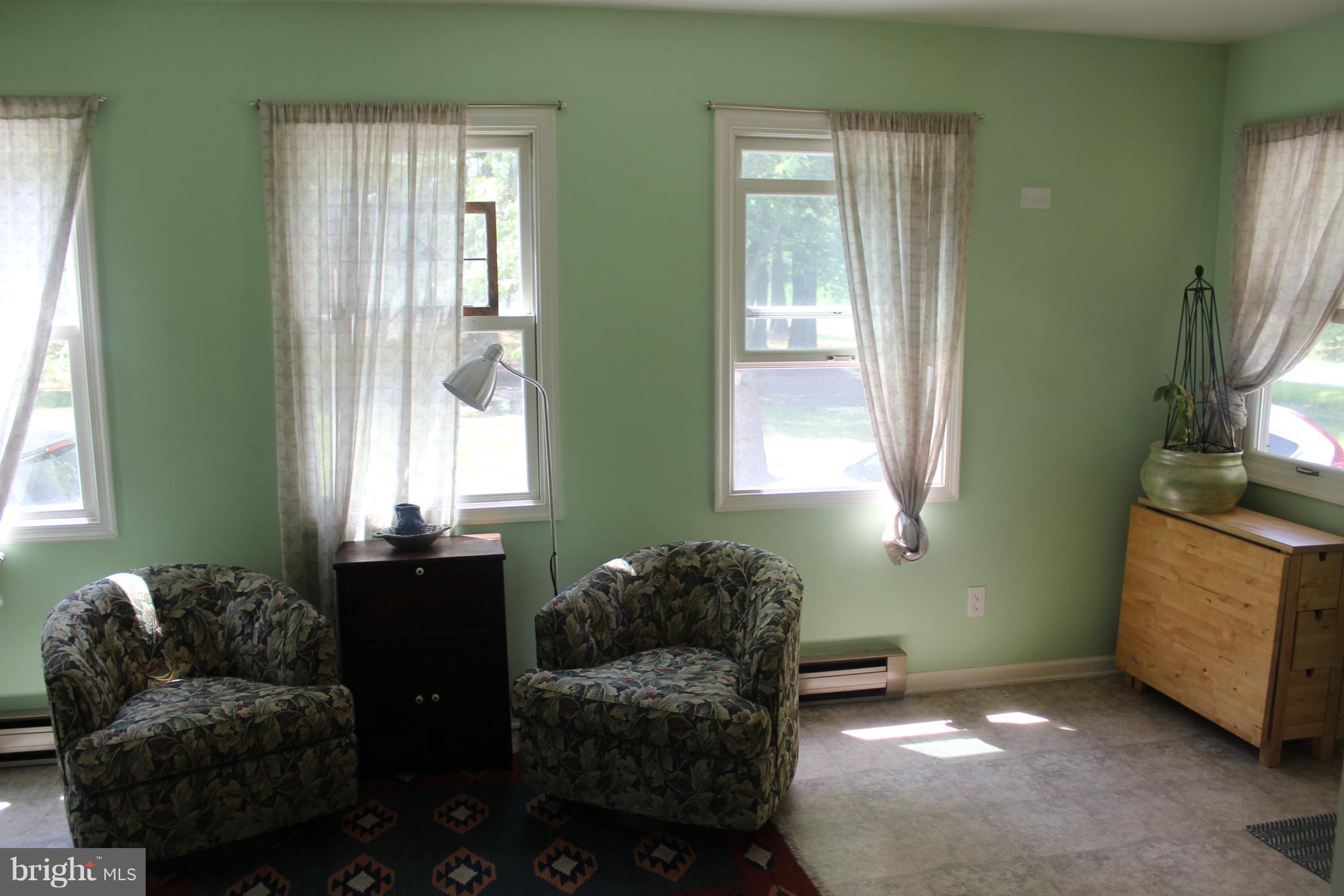 923 Susquehanna Road Madison, MD 21648 - Photo 3 of 23 Family Room