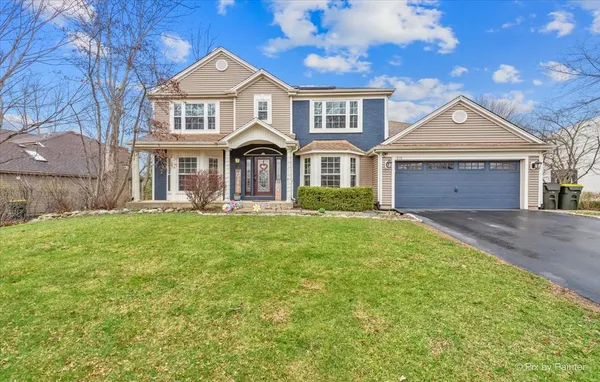 $499,900 | 515 Surrey Ridge Drive, Cary, IL 60013