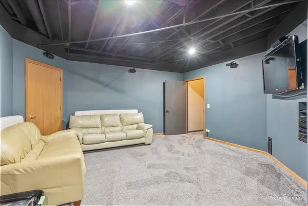 $499,900 | 515 Surrey Ridge Drive, Cary, IL 60013