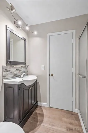 $499,900 | 515 Surrey Ridge Drive, Cary, IL 60013