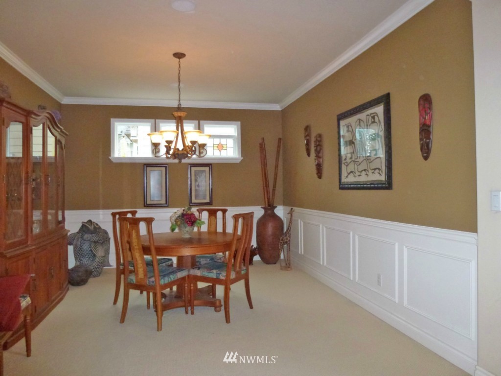 16637 Southeast 168th Terrace Renton, WA 98058 - Photo 6 of 15