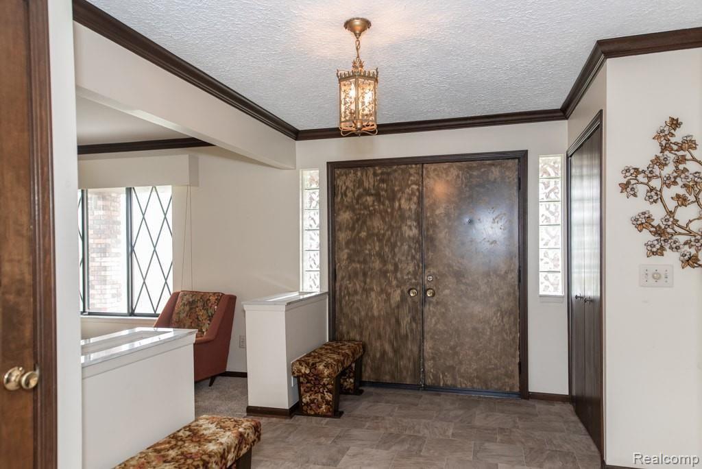 2375 North Rochester Road Oakland, MI 48363 - Photo 4 of 27