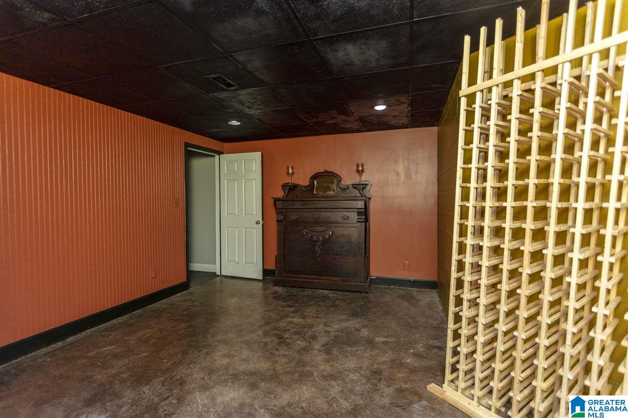 1002 Crest Road Leeds, AL 35094 - Photo 30 of 39 Gallery Image 30