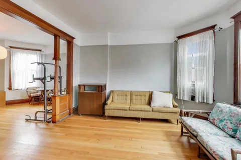 $750,000 | 2519 West Iowa Street, Chicago, IL 60622