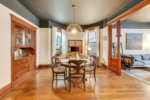 $750,000 | 2519 West Iowa Street, Chicago, IL 60622