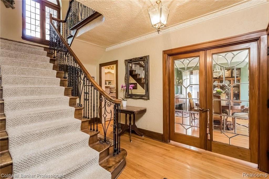 1311 Devonshire Road Grosse Pointe, MI 48230 - Photo 7 of 66