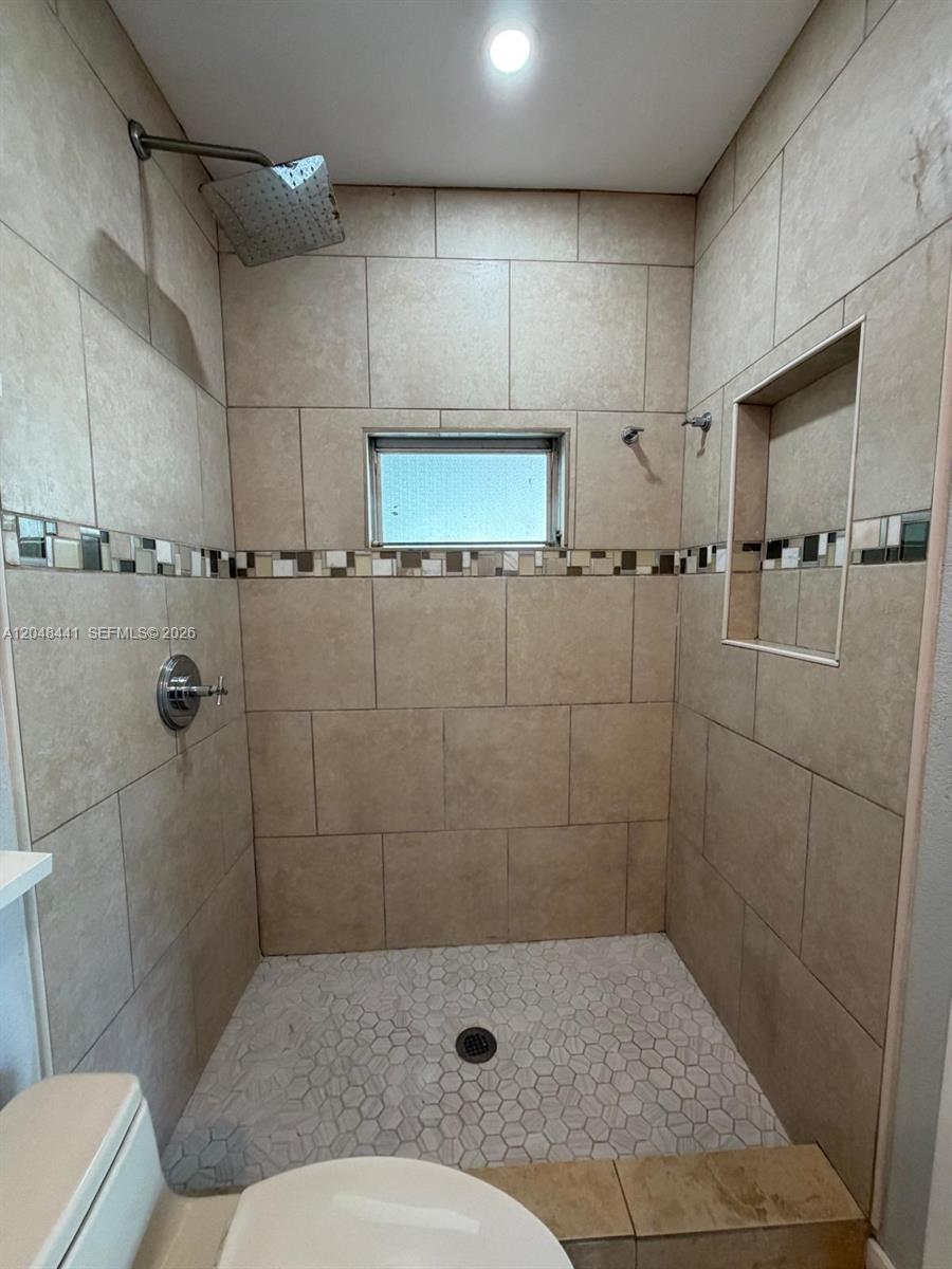 5331 Southwest 35th Street Davie, FL 33314 - Photo 15 of 31 a bathroom with a shower