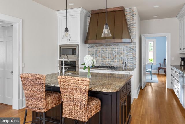 $3,075,000 | 8 North Acton Place, Annapolis, MD 21401