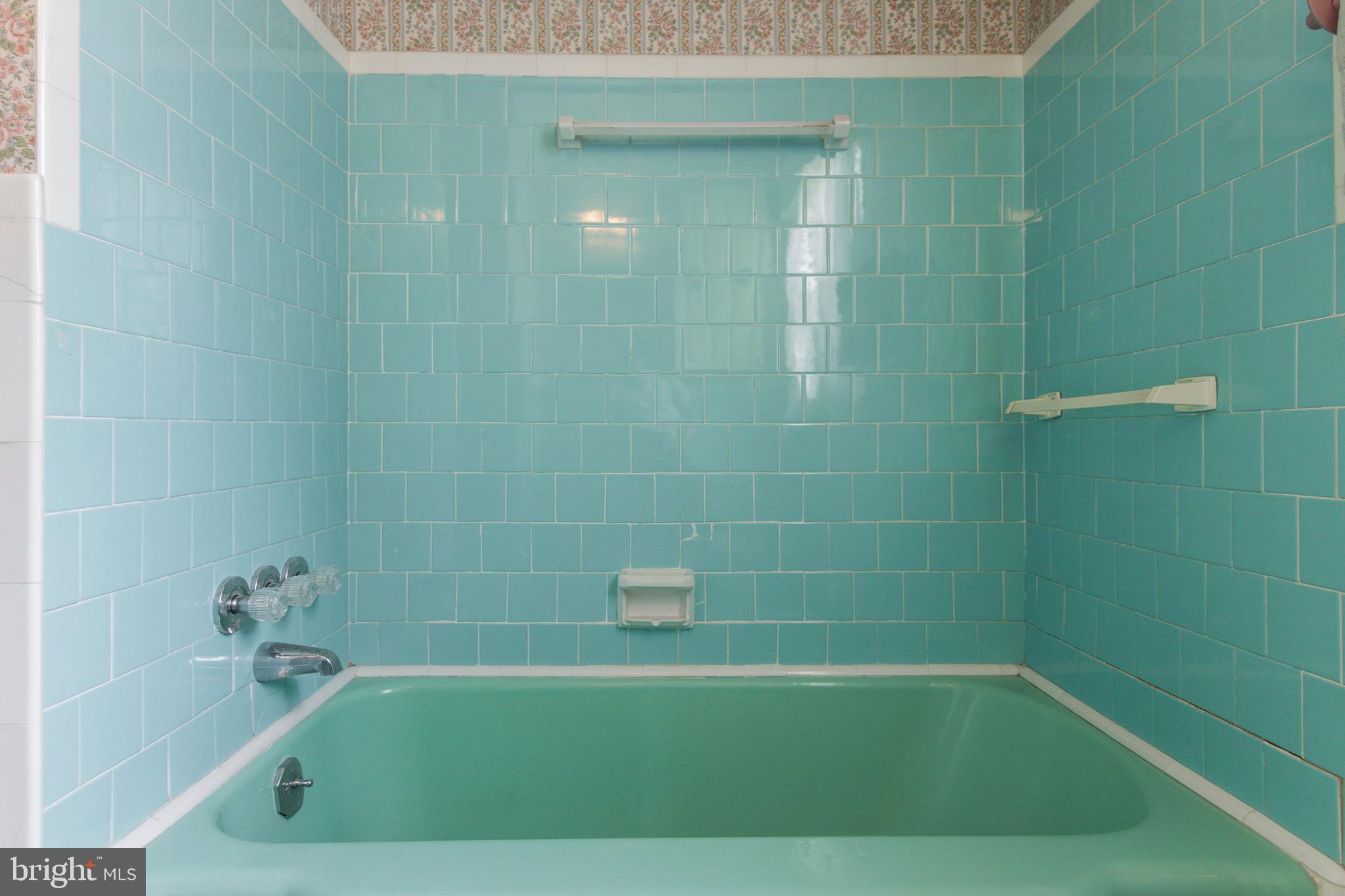 409 Waveland Road Baltimore, MD 21228 - Photo 22 of 38