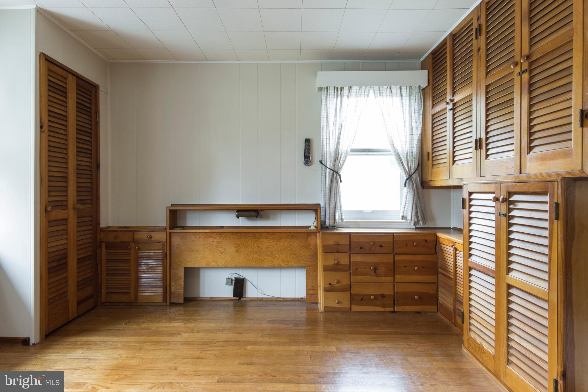 409 Waveland Road Baltimore, MD 21228 - Photo 24 of 38