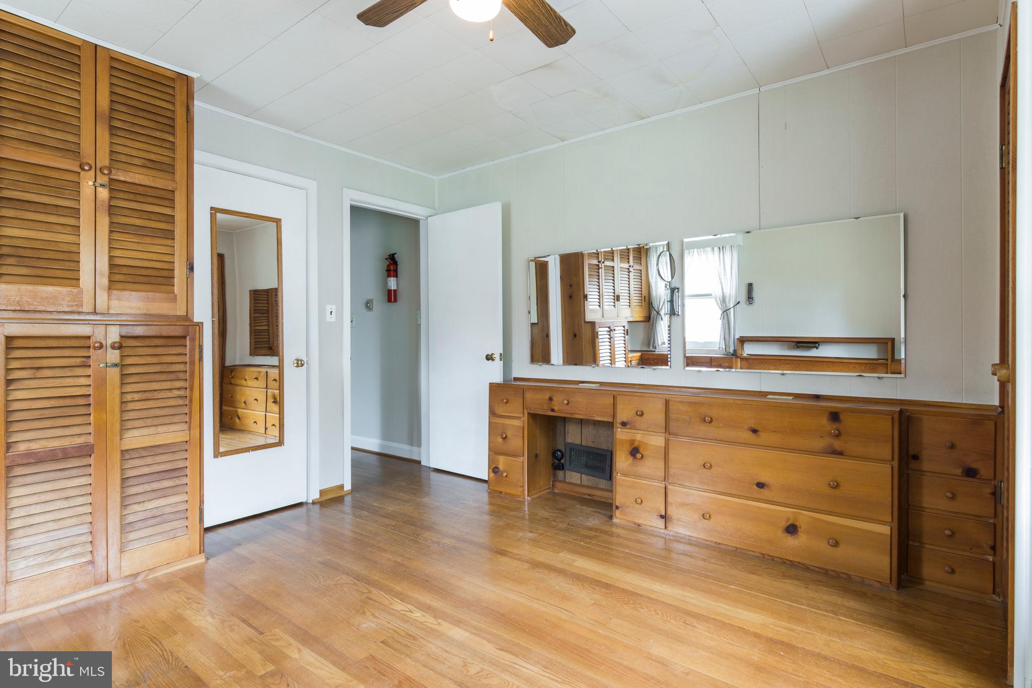 409 Waveland Road Baltimore, MD 21228 - Photo 26 of 38