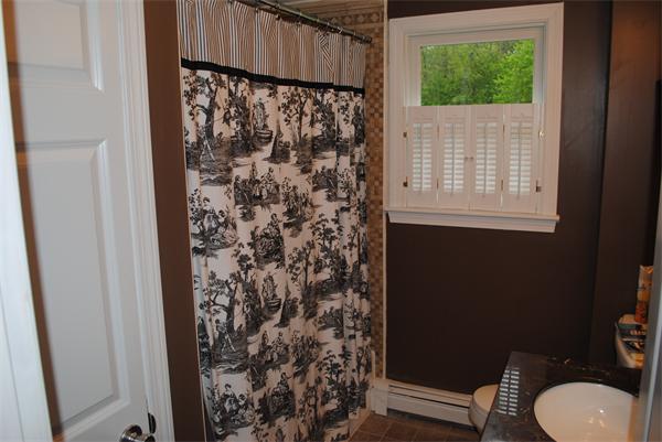 537 Main Street Hanover, MA 02339 - Photo 8 of 10 Gallery Image 8