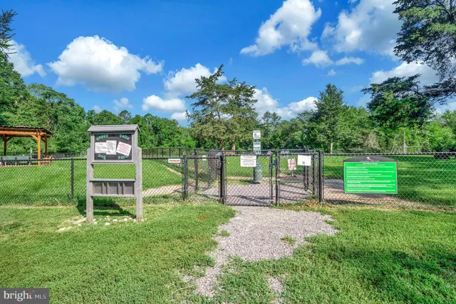 $369,900 | 1406 Lakeview Parkway, Locust Grove, VA 22508