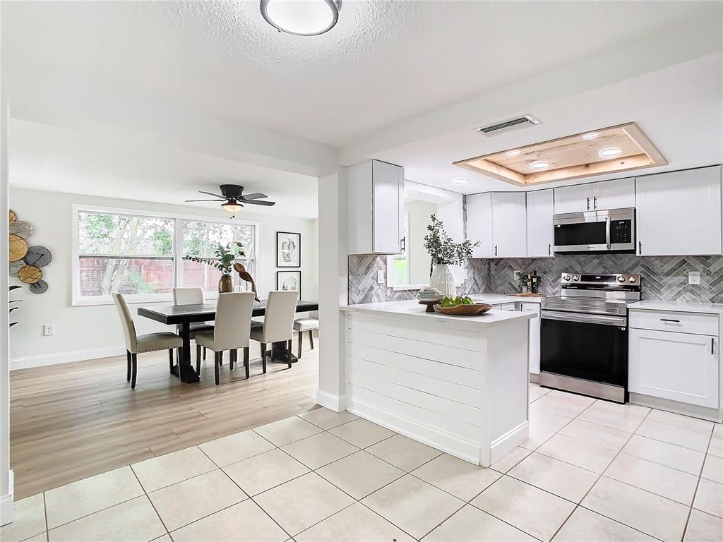 10800 Queens Road Port Richey, FL 34668 - Photo 4 of 56 Gallery Image 4