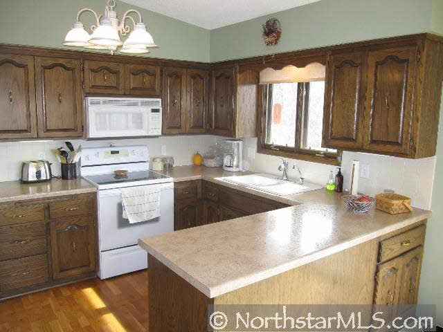 520 Lake Summit Court Shoreview, MN 55126 - Photo 5 of 10