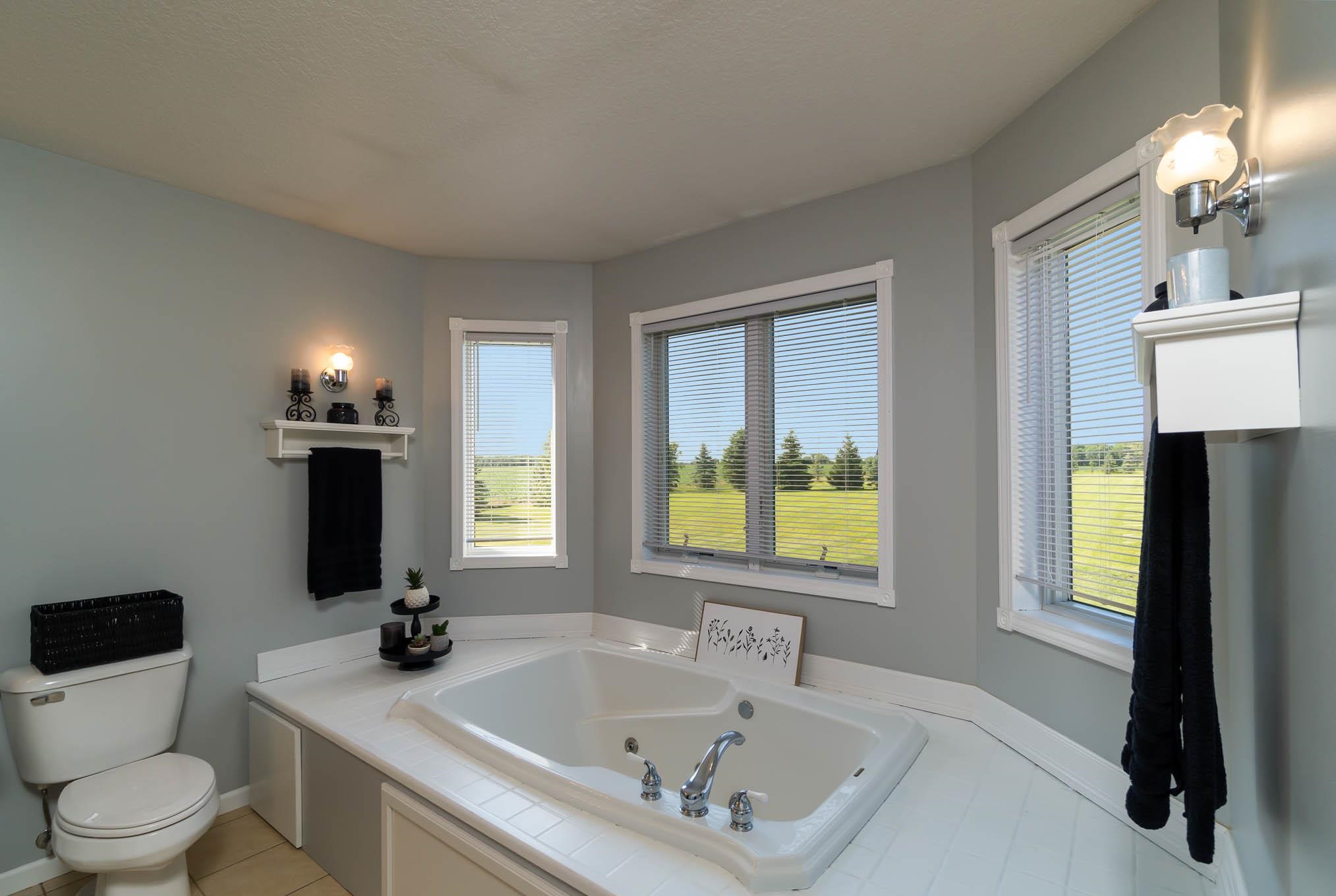 1325 East Baseline Road Mount Pleasant, MI 48858 - Photo 22 of 42 1903663-21.JPG