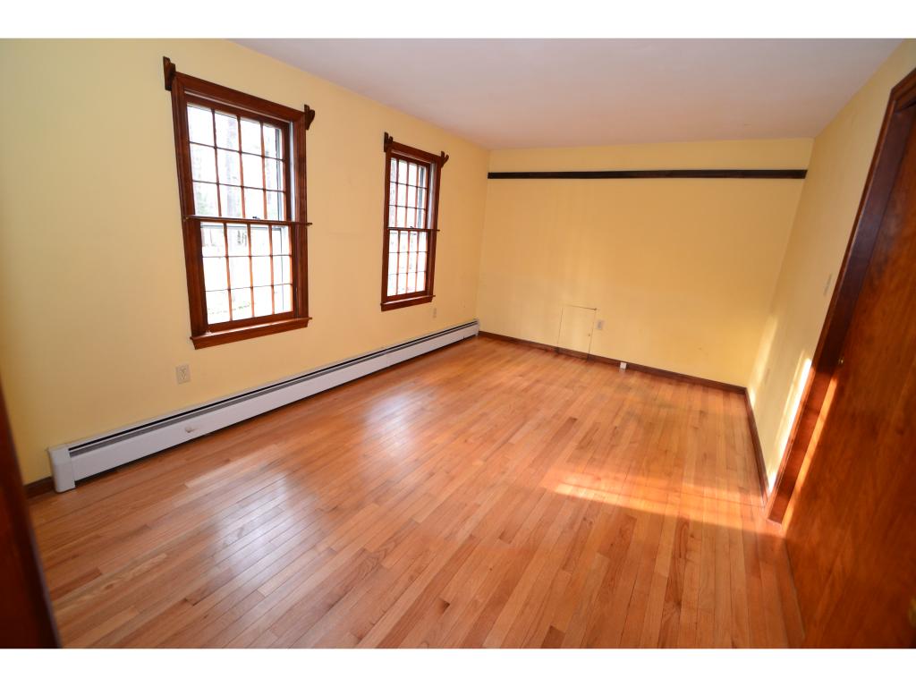 11 Oak Ridge Road Kensington, NH 03833 - Photo 17 of 33