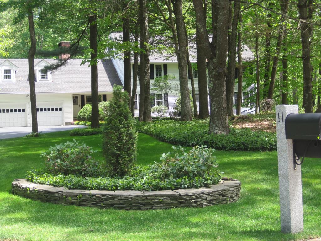 11 Oak Ridge Road Kensington, NH 03833 - Photo 3 of 33