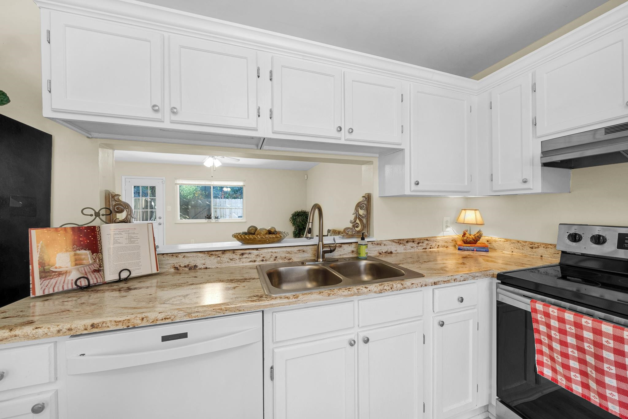 7741 Ohmann Court Raleigh, NC 27615 - Photo 6 of 21 Photo 6