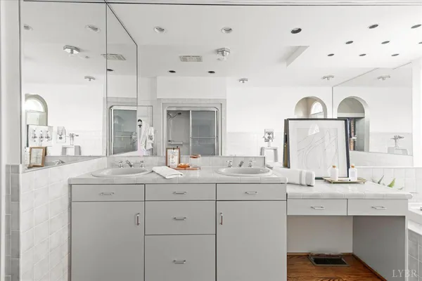 $1,197,500 | 4059 Lowry Road, Goode, VA 24556