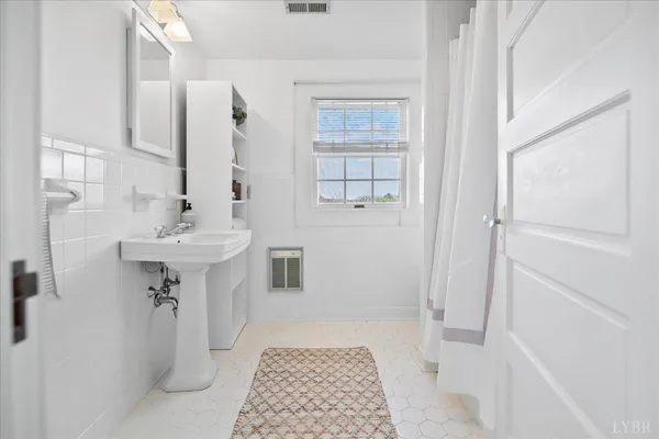 $1,197,500 | 4059 Lowry Road, Goode, VA 24556