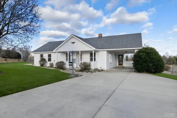 $1,197,500 | 4059 Lowry Road, Goode, VA 24556