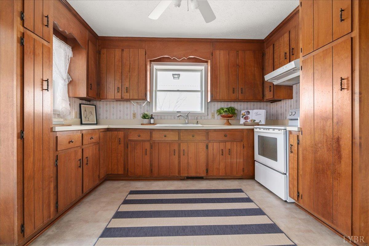 4059 Lowry Road Goode, VA 24556 - Photo 84 of 93