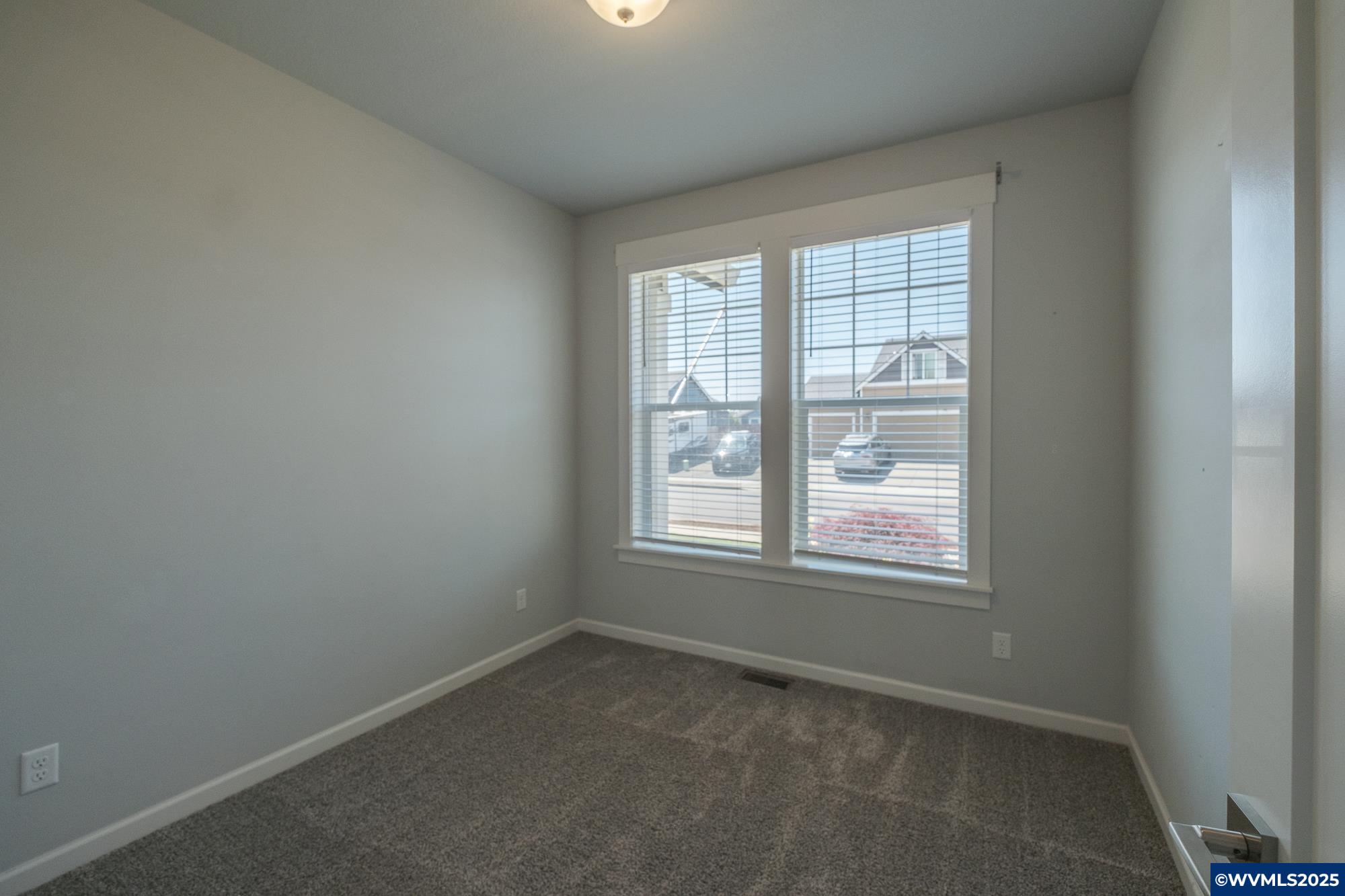 5839 Northeast Tuscan Loop Albany, OR 97321 - Photo 38 of 50 Gallery Image 38