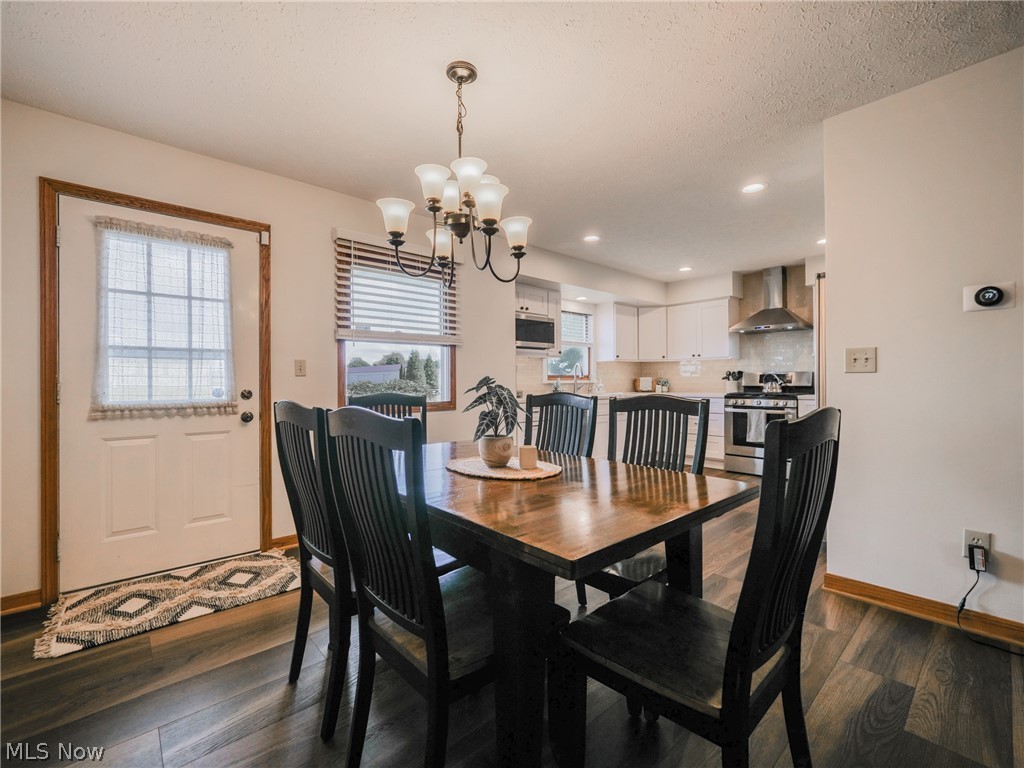 8949 South Kane Road Wadsworth, OH 44281 - Photo 3 of 30 Gallery Image 3