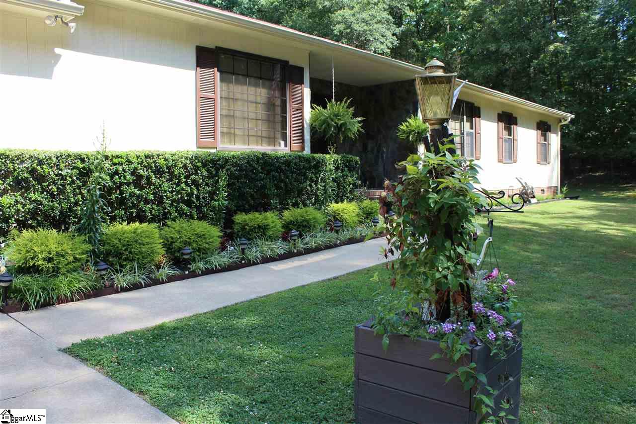 2352 Cooks Bridge Road Fountain Inn, SC 29644 - Photo 3 of 30