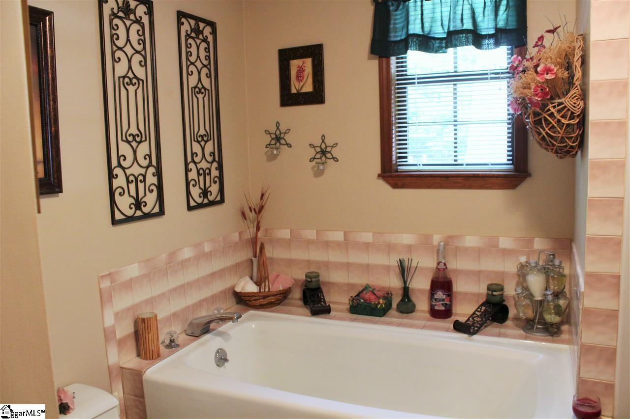 2352 Cooks Bridge Road Fountain Inn, SC 29644 - Photo 22 of 30