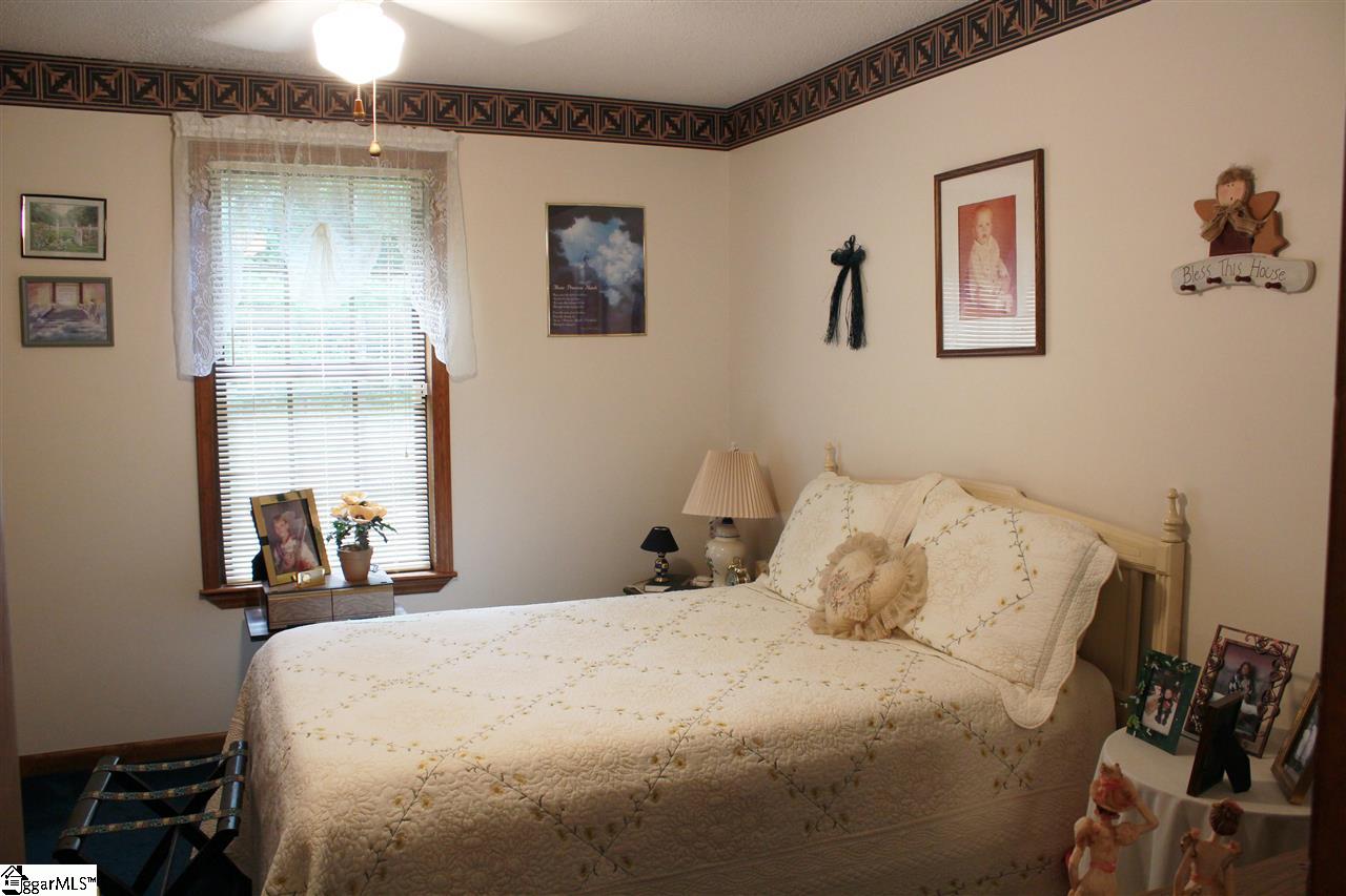 2352 Cooks Bridge Road Fountain Inn, SC 29644 - Photo 23 of 30