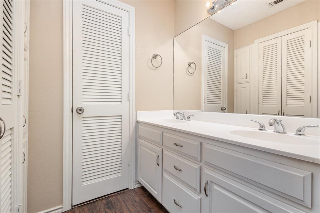 4416 Rising Sun Court Arlington, TX 76017 - Photo 13 of 21