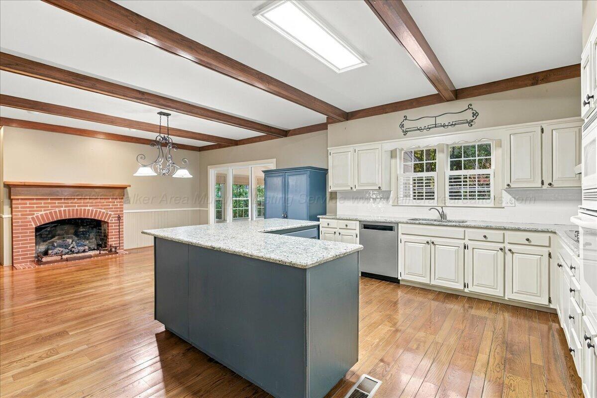 2701 Branchwater Circle Jasper, AL 35504 - Photo 12 of 47 Gallery Image 12