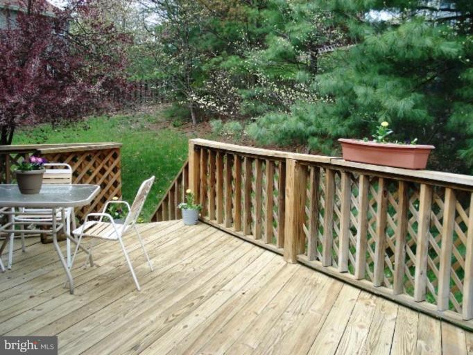 6954 Fox Chase Road New Market, MD 21774 - Photo 3 of 15 Wood Deck