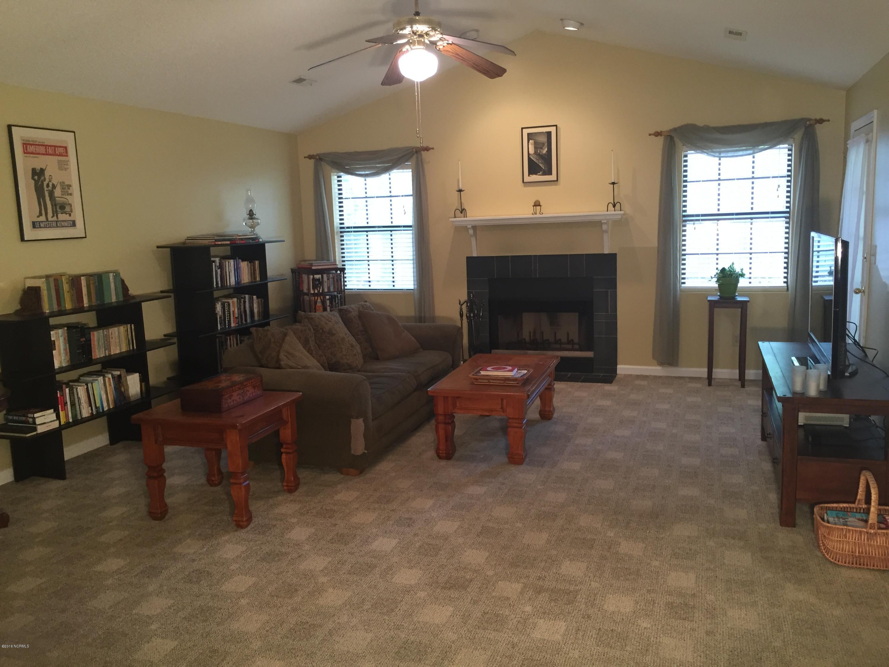 330 Hidden Valley Road Wilmington, NC 28409 - Photo 6 of 29 IMG_5136