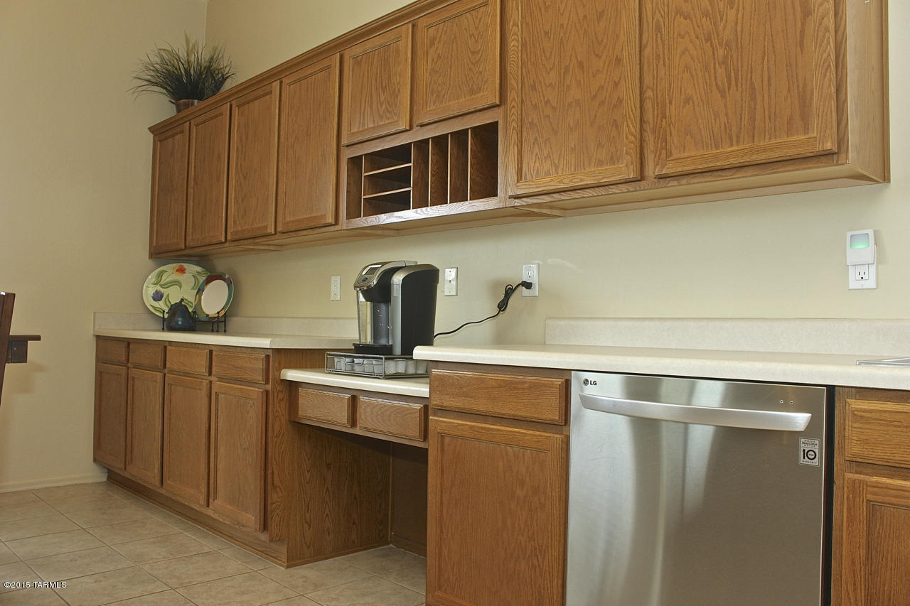 3442 South Desert Promenade Road Tucson, AZ 85735 - Photo 14 of 37