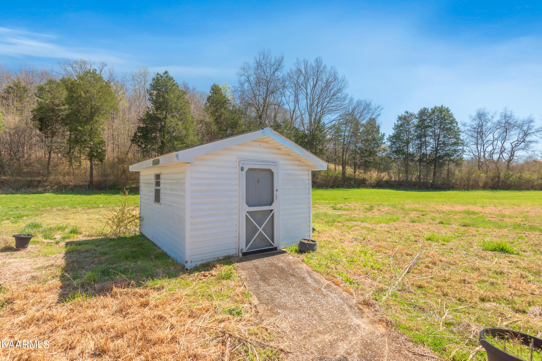 1605 Sweetwater Road Philadelphia, TN 37846 - Photo 11 of 23 Gallery Image 11