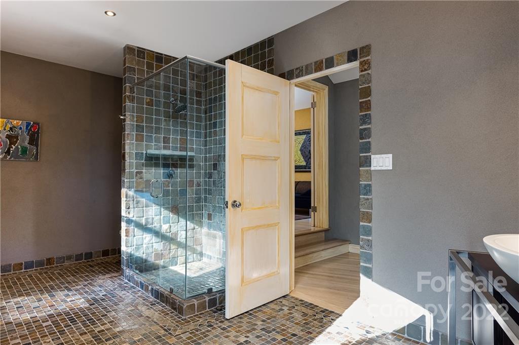 3234 Mountainbrook Road Charlotte, NC 28210 - Photo 34 of 48 a bathroom with a shower and a toilet