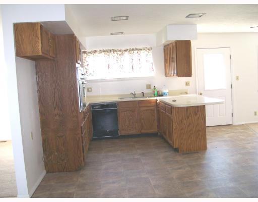 3017 Old Springfield Road Springfield, OH 45502 - Photo 2 of 4