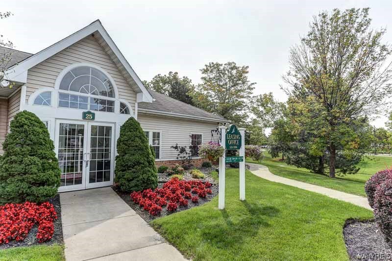 25 Spring Meadow Drive Amherst, NY 14221 - Photo 5 of 24