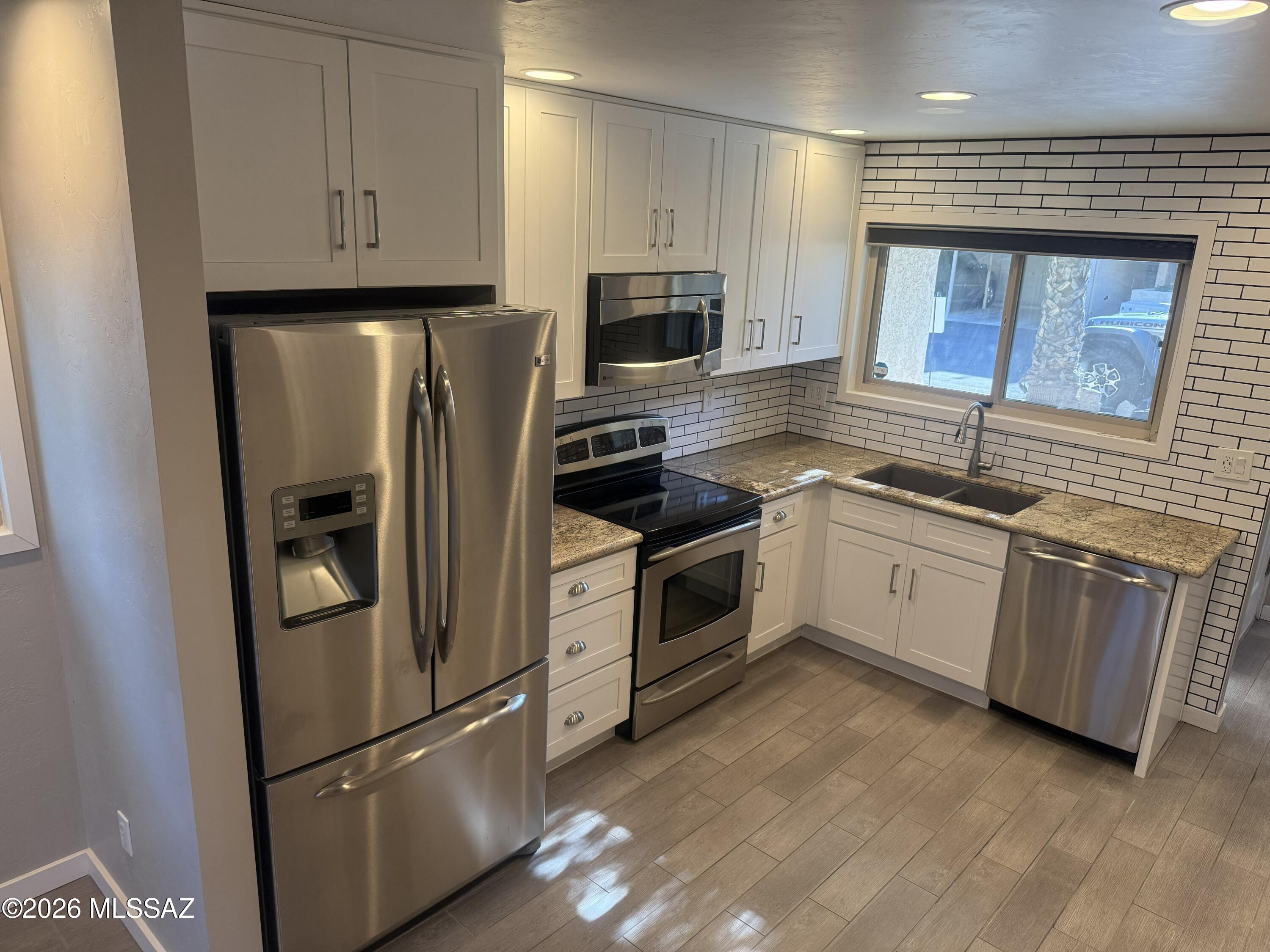 3750 North Country Club Road, Unit 44 Tucson, AZ 85716 - Photo 4 of 25