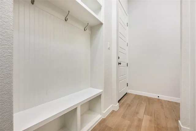 a view of an empty walk in closet
