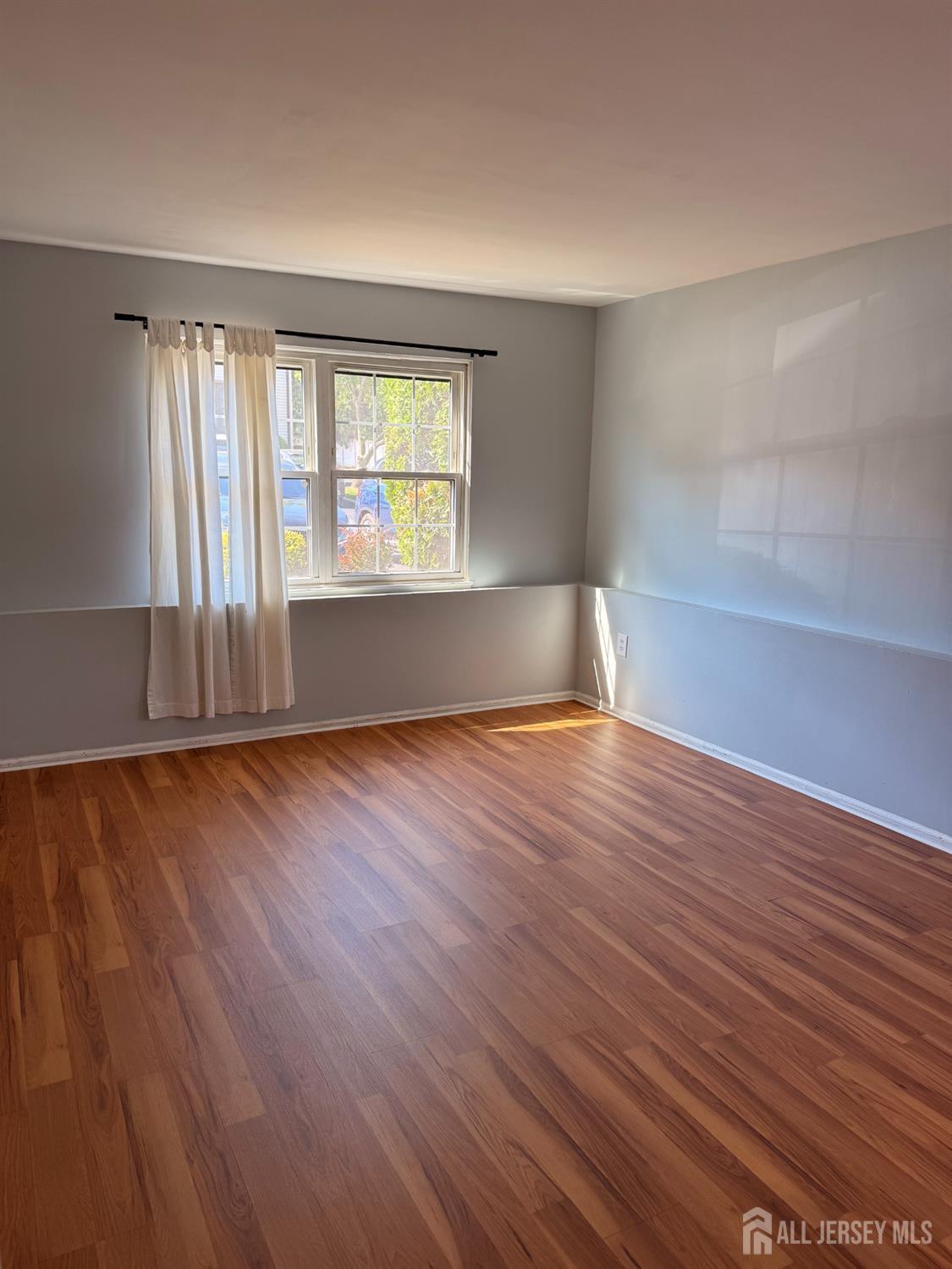 115 Orlando Street Edison, NJ 08817 - Photo 12 of 14