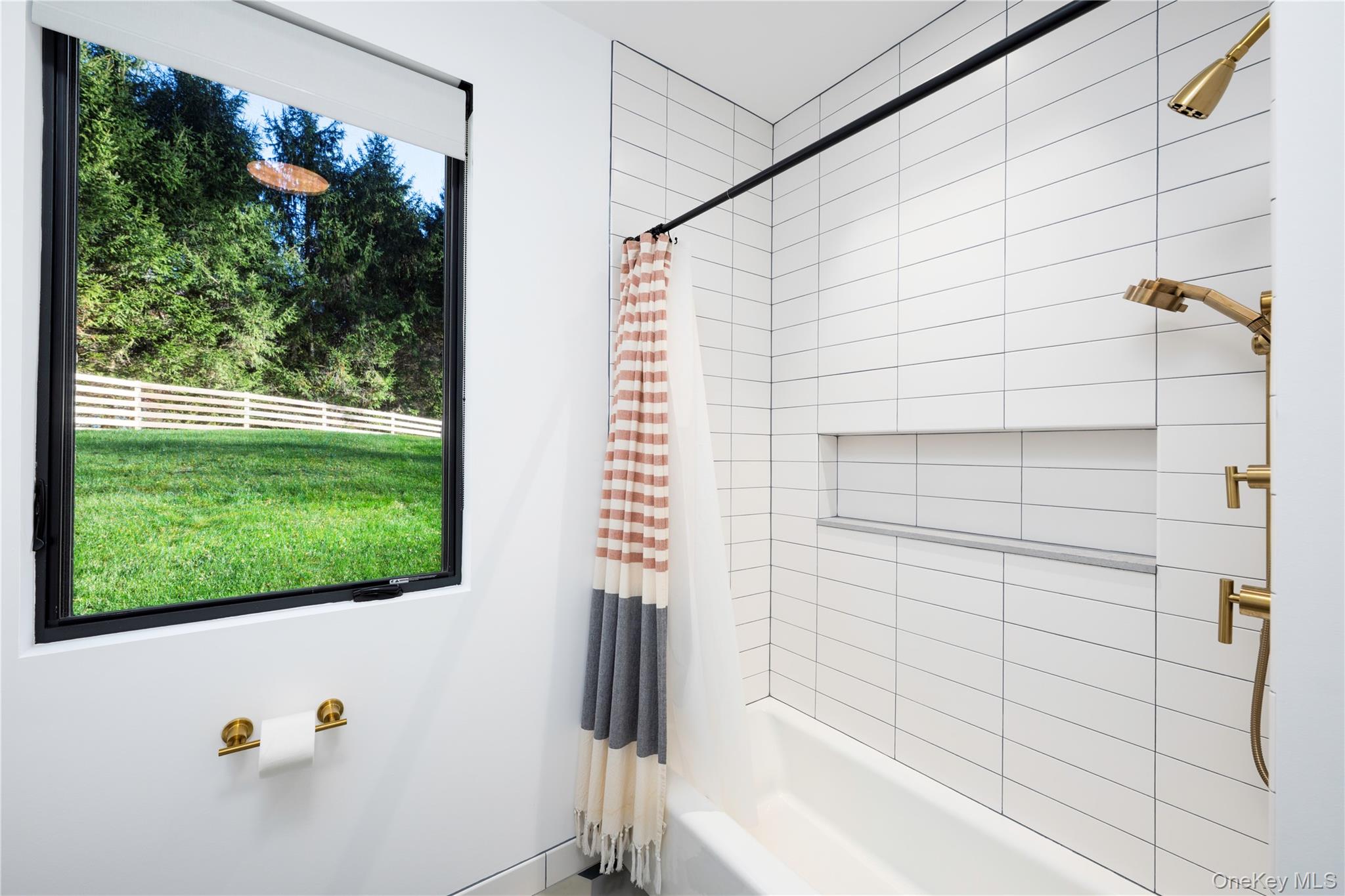 67 Dean Road Carmel, NY 10512 - Photo 23 of 29 Guest bathroom