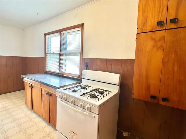 $115,000 | 717 Minnesota Avenue, Albert Lea, MN 56007